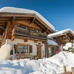 Almdorf - Luxus Huettenurlaub * Flachau