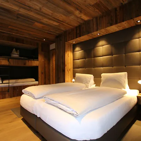 Chalet Almdorf - Luxus Huettenurlaub Flachau