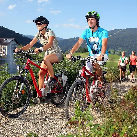 Almdorf - Luxus Huettenurlaub Chalet