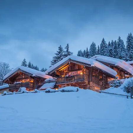 Almdorf - Luxus Huettenurlaub Dağ evi