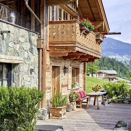 Almdorf - Luxus Huettenurlaub شاليه