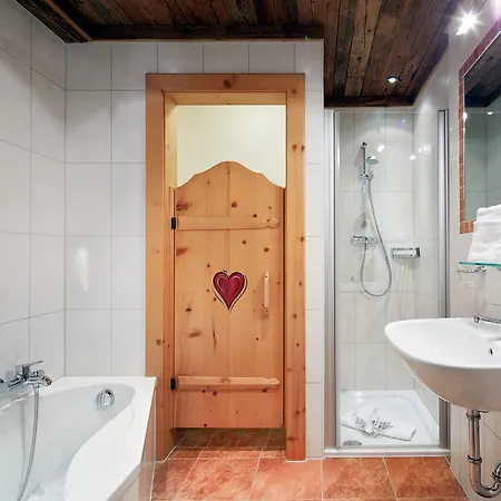 Almdorf - Luxus Huettenurlaub Chalet