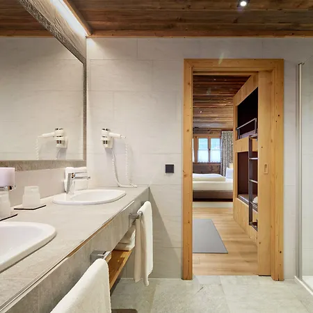 Chalet Almdorf - Luxus Huettenurlaub