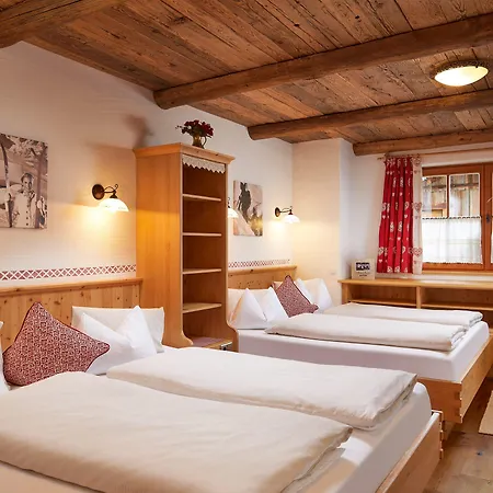 Almdorf - Luxus Huettenurlaub Chalet Flachau