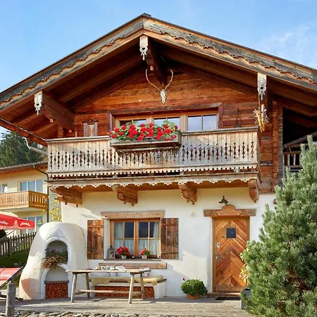 Almdorf - Luxus Huettenurlaub Flachau