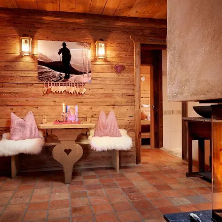 Almdorf - Luxus Huettenurlaub Flachau