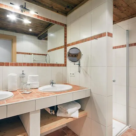 Dağ evi Almdorf - Luxus Huettenurlaub *