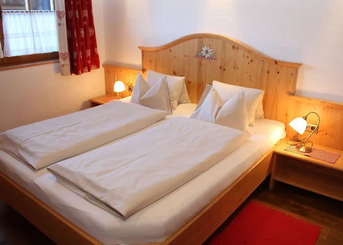 Almdorf - Luxus Huettenurlaub * Flachau