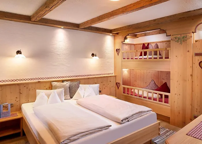 Almdorf - Luxus Huettenurlaub * Flachau