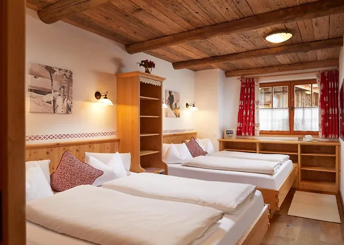 Almdorf - Luxus Huettenurlaub * Flachau